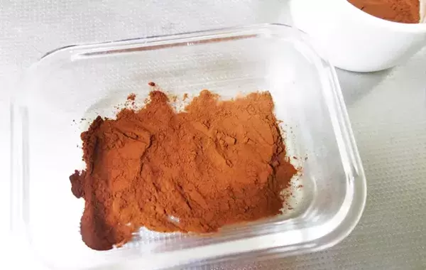 余った餅はこうする！　溶かしたアイスに混ぜて冷やすと…？