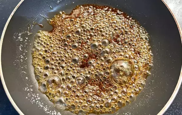 餅をレンチンで膨らませて…？　材料2つだけ！簡単おやつに「もっと食べたい！」