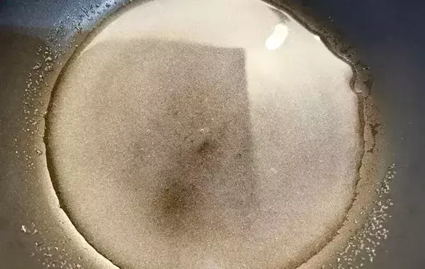 餅をレンチンで膨らませて…？　材料2つだけ！簡単おやつに「もっと食べたい！」