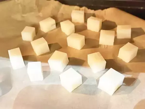 餅をレンチンで膨らませて…？　材料2つだけ！簡単おやつに「もっと食べたい！」