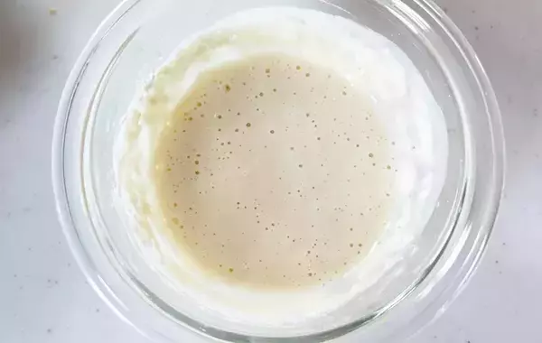 子供が「不思議な感じ～」と驚き！　食パンの上にアイスをのせたら…？