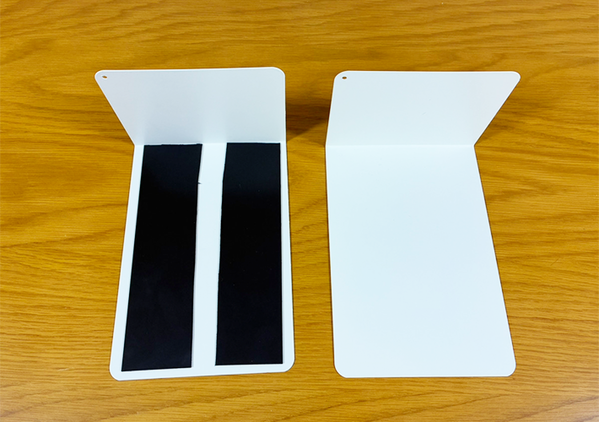 こういうのが欲しかった！　ソファー時間が快適になる『ブックエンド技』に「もう戻れない！」