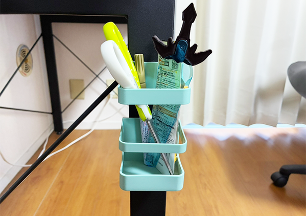 傘には使いません！　ダイソーの『マグネット式傘立て』の活用法に「使い道が広すぎる！」