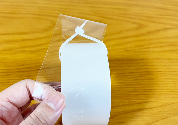 もうハサミはいらない！　テープをスムーズに切る『便利ワザ』に「早く知りたかった！」