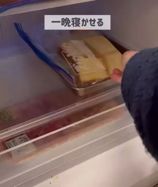 6枚切りを「4等分」するのがコツ　凍ったまま焼くだけの食パン調理法にビックリ！