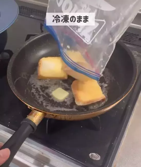6枚切りを「4等分」するのがコツ　凍ったまま焼くだけの食パン調理法にビックリ！