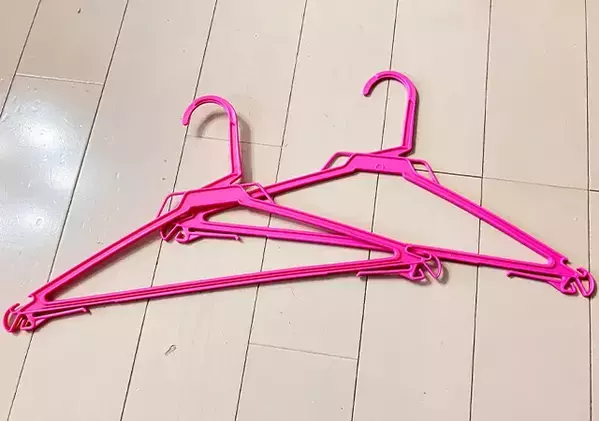 ハンガー4本で変わる！　厚手服の乾きスピード革命