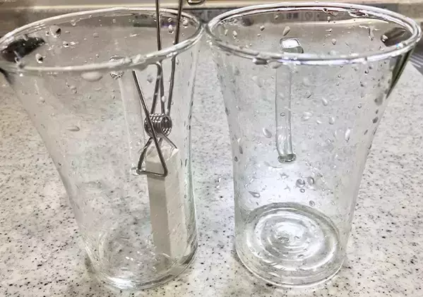 “100均”のアイテムで解消！　コップ・水筒を乾かす時短テクニック