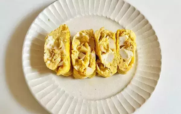 卵液に1本混ぜてみて！　玉子焼きの意外な具材に「かさましにピッタリ」「旨味アップ」