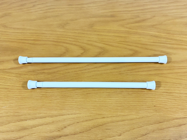 つっぱり棒にゴミ袋をかけると…　突っ張らない『新しい収納術』に「便利すぎてニヤけた！」