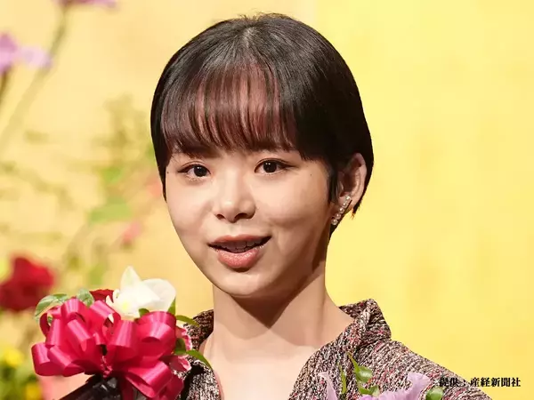 趣里×水谷豊、レア“親子”ツーショットが話題　「嬉しそう！」「やっぱり似てる」