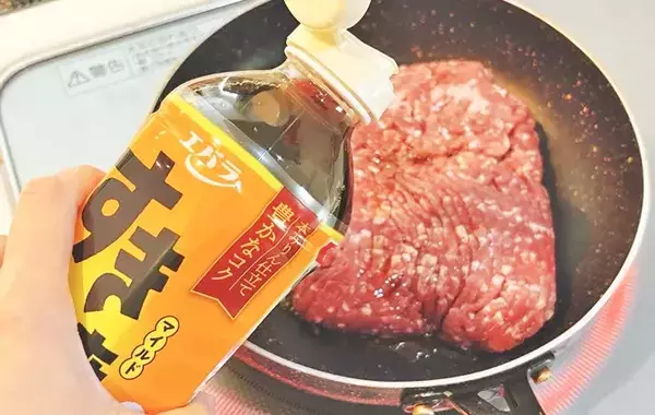 『すき焼のたれ』をたっぷり使って？　できたものに「宝石みたい」「食べた瞬間、感動！」