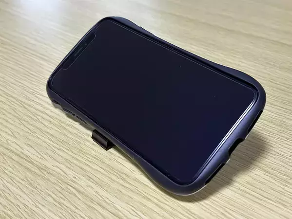 冷蔵庫のドアポケットにダブルクリップを挟んで？　日常生活が少し便利になる活用術