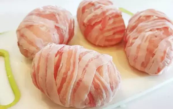 包んで焼いただけ！　丸大食品の肉巻きレシピに「発想が天才」「おにぎりを超えた」