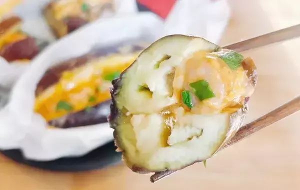 ナスに切り込みを入れて…　できた簡単おかずに「声出た」「豚バラより好き」