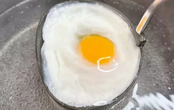 とろとろ卵はこう作る！　おたま1つで「もう失敗しない」「理想の仕上がり」