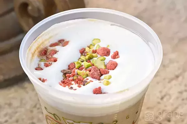 ディズニーシーの『カフェモカ』が熱々で…　付いてきたものを見て「そういうこと？」と納得！