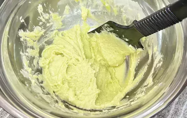 材料3つで本格的な和スイーツ！　混ぜて冷やすだけで、高級感のあるチョコが完成