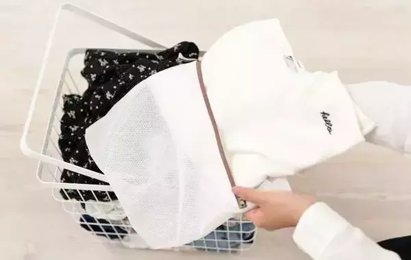 ニットは洗わずに何回か着てもいい？　プロが教える『正解』に目からウロコ