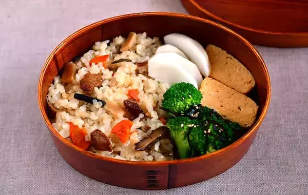 炊飯器に入れてみて！　切り餅の意外な活用法に「冷めてもOK」「もち米いらず」