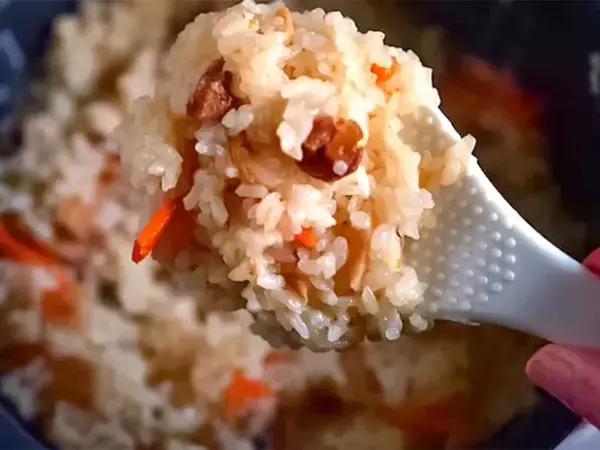炊飯器に入れてみて！　切り餅の意外な活用法に「冷めてもOK」「もち米いらず」