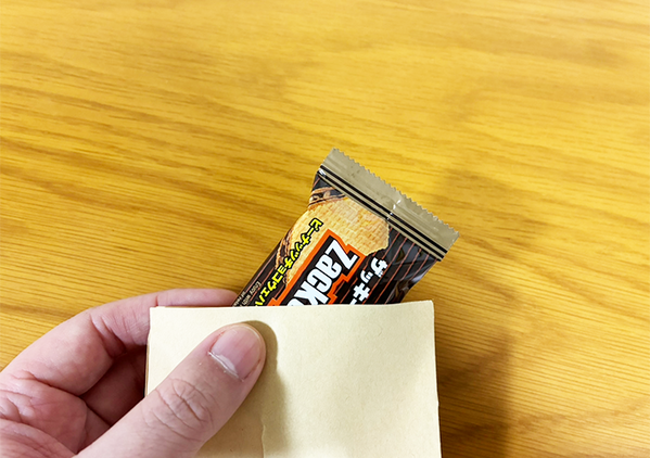 ラッピング袋がない時は？　『茶封筒』を使ったアレンジ技に「売り物みたい！」「もらったら嬉しい」