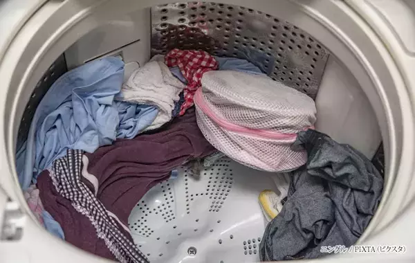 「普通に洗っただけなのに…」　ニットが縮む人に共通する『3つNG』とは？