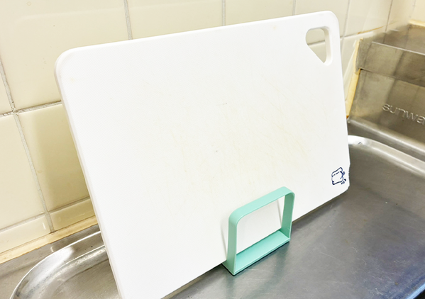 ダイソーのマグネット傘立てはこう活用する！　『じゃない使い方』に「もう手放せない！」