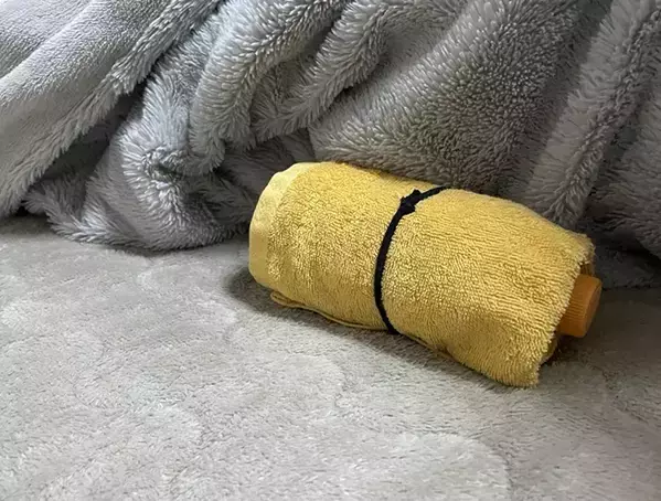 ペットボトルを布団に入れておくと…　寒い夜に布団を温めておく裏技