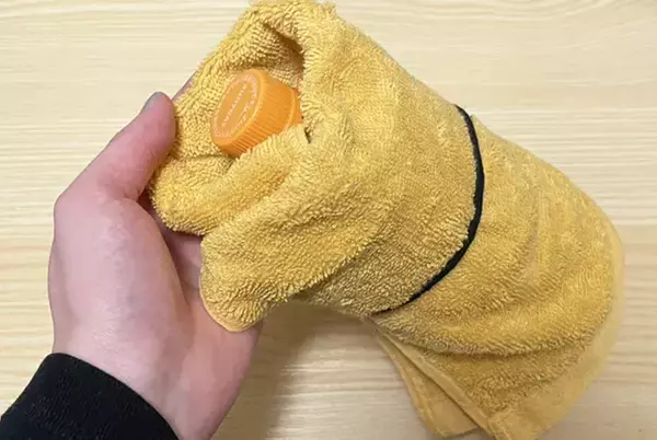 ペットボトルを布団に入れておくと…　寒い夜に布団を温めておく裏技
