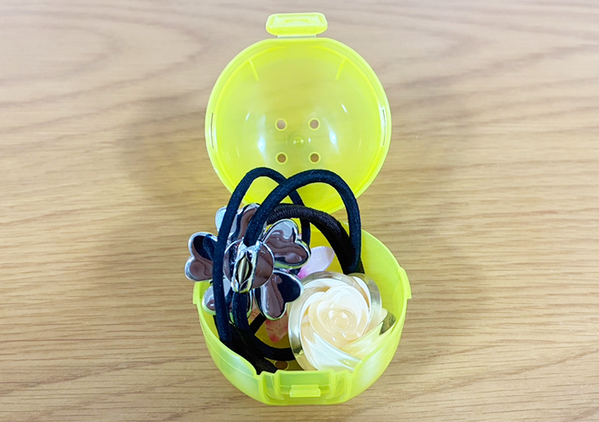 捨てる前に見て！　カプセルトイの『空容器』を収納に使うと…「想像以上に助かる！」