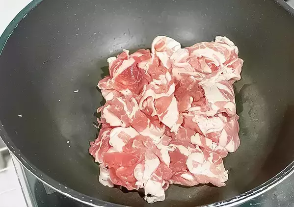 パサつき卒業！　元調理師が教える『豚こま肉』をしっとりさせる2つのコツ