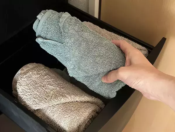 グチャグチャにならないタオルの畳み方　実践してみると？　「感動した」