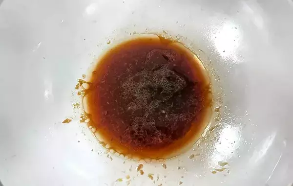 一人ランチにぴったり！　火も包丁もいらない、焼きそばの簡単アレンジ