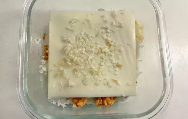 まさかの組み合わせに「たまらん…！」　チーズやマヨネーズと一緒に焼いたのは？