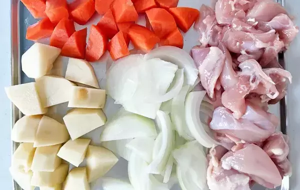 シチューの素はいらない！　まさかの食品で作るシチューに「家族がぺろりと完食！」