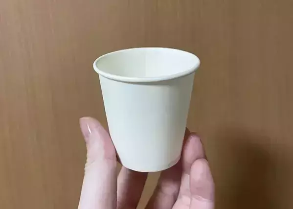 バレンタインのお菓子配りに大活躍　紙コップとマスキングテープで作る『プレゼントボックス』