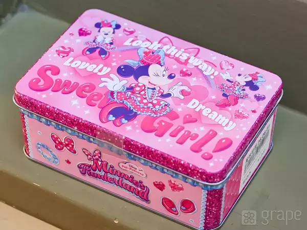 ディズニー土産を職場で配り終わったら…　缶のサイズが収納にぴったりだった！