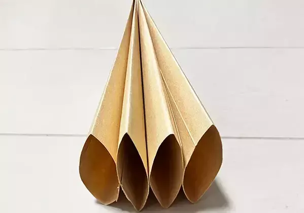 プレゼントの見栄えがグッとアップ！　“仕掛け”に驚く“茶封筒”ラッピング