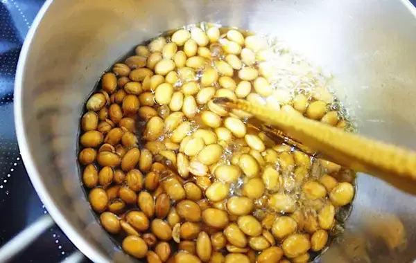 「その手があったか！」　節分後の豆を煮詰めて…？　意外なスイーツに「家族が大喜び」