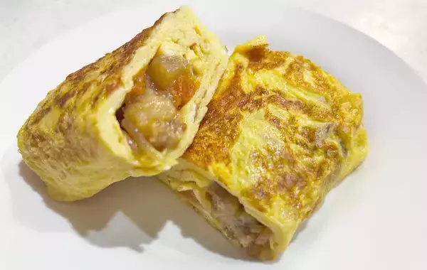 見た目はいつもの玉子焼き　カットした断面に「大正解」「白米が消えるやつ」