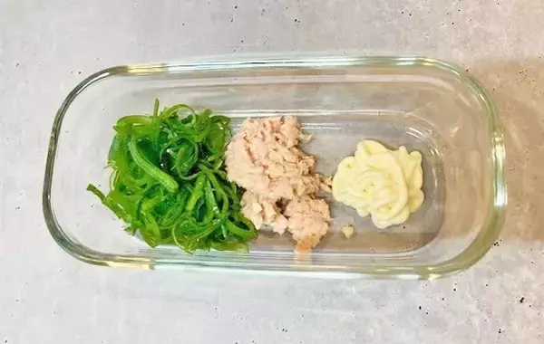 ツナマヨと混ぜたのは…　食パンの新たな食べ方に「驚くほど合う！」