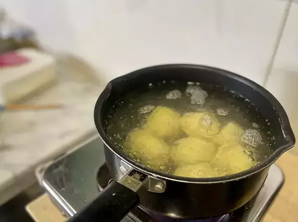 「ジャガイモをゆでる時は…」　元調理師に聞いた、ジャガイモをホクホクにする方法