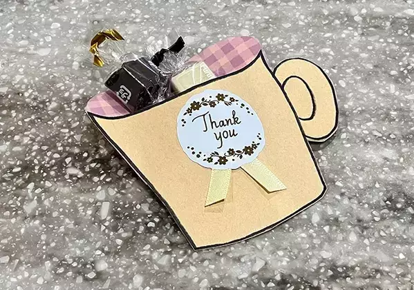 バレンタイン、茶封筒とマステがあればOK！　10分でできるカフェ風袋が？
