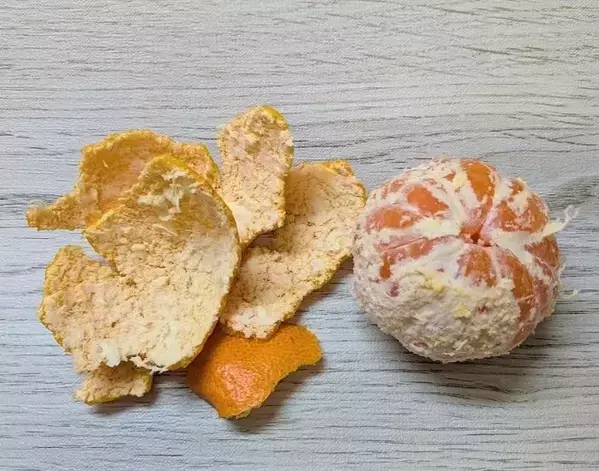 ミカンを鍋で『1分』茹でると？　思わぬ変化に「知らなかった」「別物だわ」