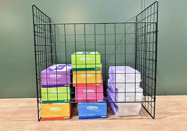 ワイヤーネット3つをずらして繋げて？　取り出しラクな新収納が完成！