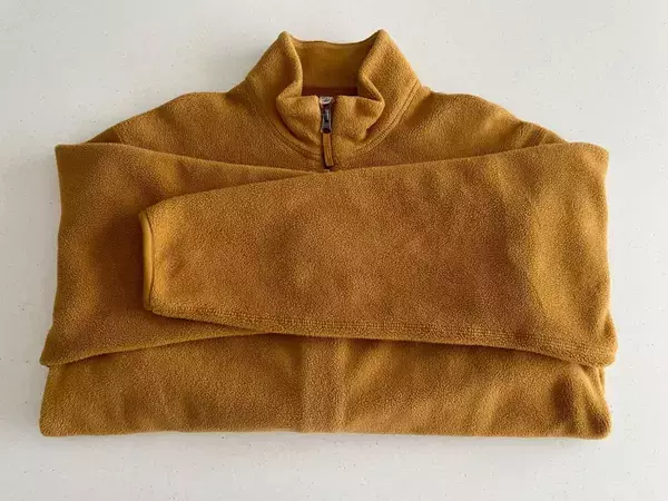 フリースをそのまま洗わないで！　ふわふわを保つ方法に「知らなかった」「寿命延びる」【衣類ケア4選】