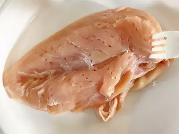 「普段はあまり食べない子供も完食」　鶏むね肉がレンチンだけで、絶品に！