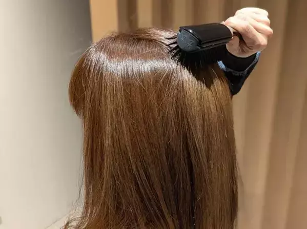 入浴時、すぐにシャンプーは損してる？　泡立ちが劇的に変わる『1分』の行動とは