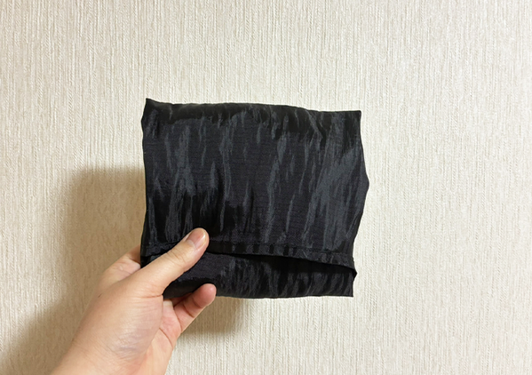 エコバッグを使ったらこうして！　スッキリ収納できる『畳み方』に「毎回やる！」「激変した」
